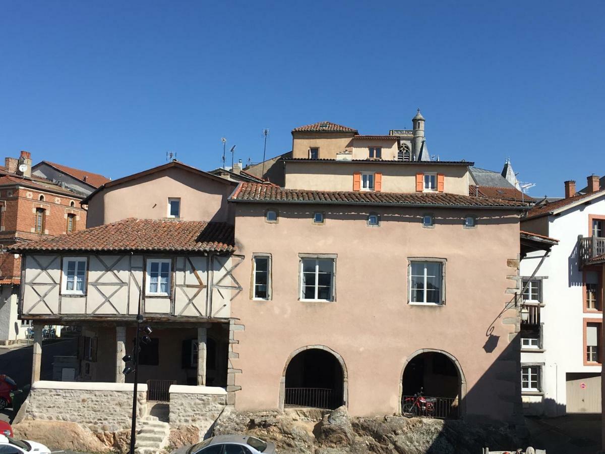 Maison Ladeveze Hotel Saint-Galmier Exterior photo